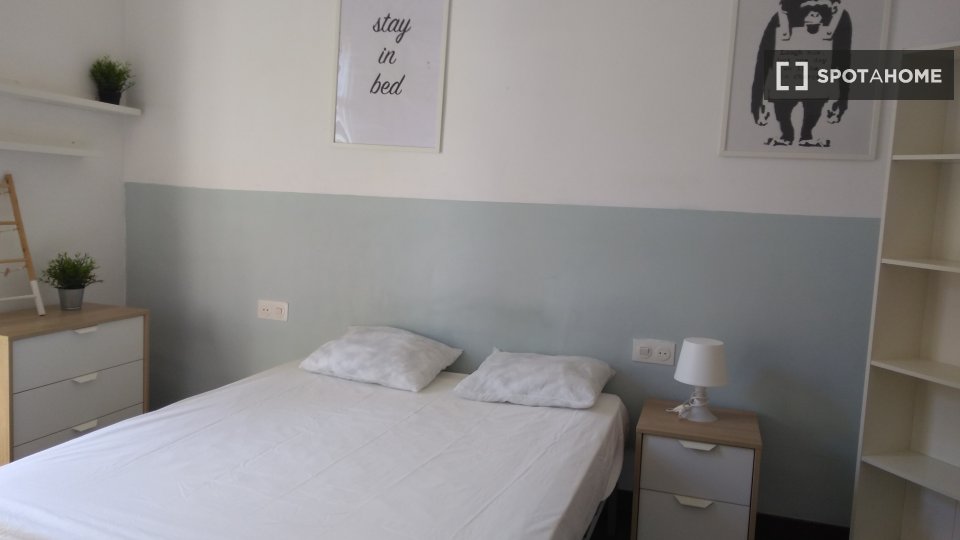Double room Barcelona, 6 beds, 180m² — photo 3