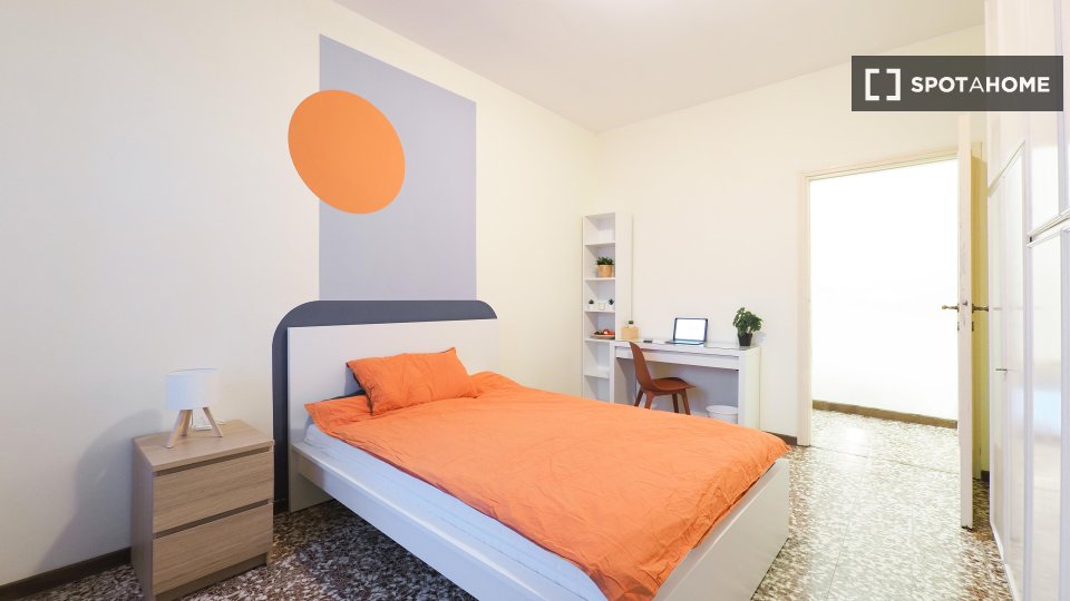 Double room Milan, 2 beds — photo 9