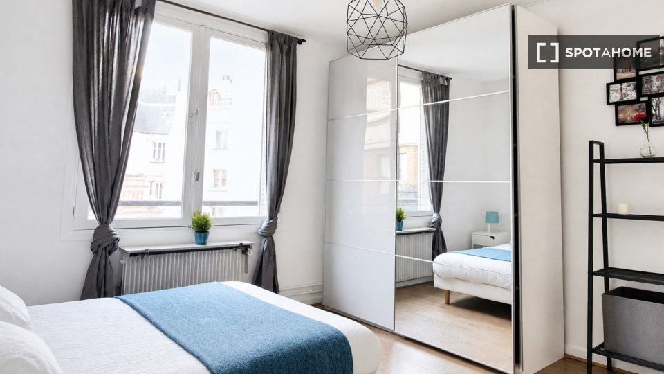 Chambre double Paris, 4 chambres — photo 22