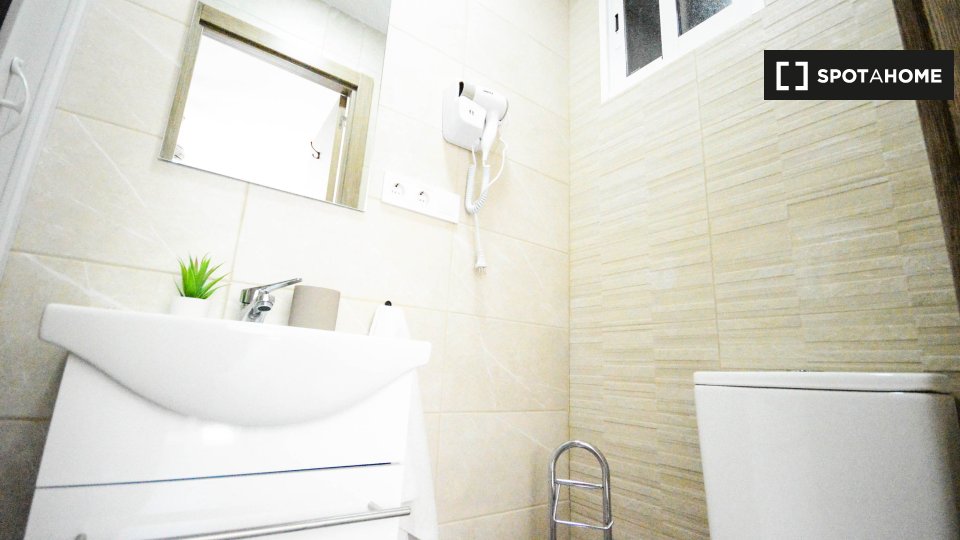 Double room Valencia, 4 beds — photo 12