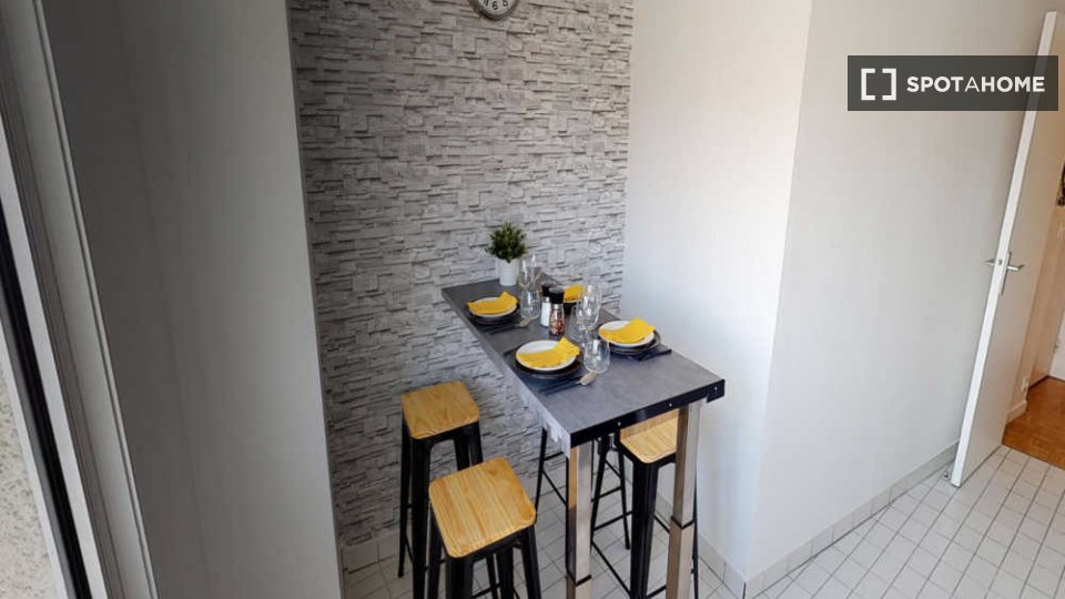 Double room Paris, 4 beds, 80m² — photo 13