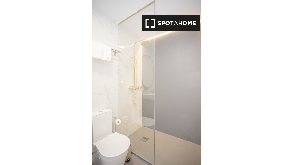Apartment Porto, 3 beds, 150m² — photo 14
