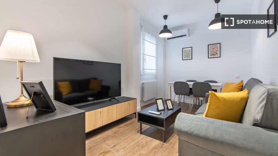 Apartment Madrid, 3 beds, 100m² — photo 1