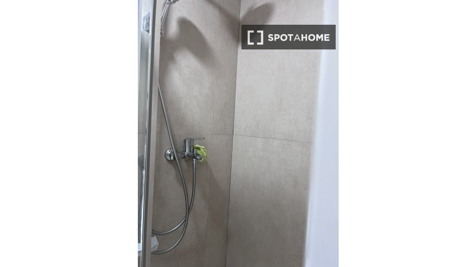 Apartment Barcelona, 3 beds, 100m² — photo 1