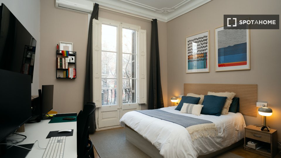 Double room Barcelona, 5 beds, 160m² — photo 7
