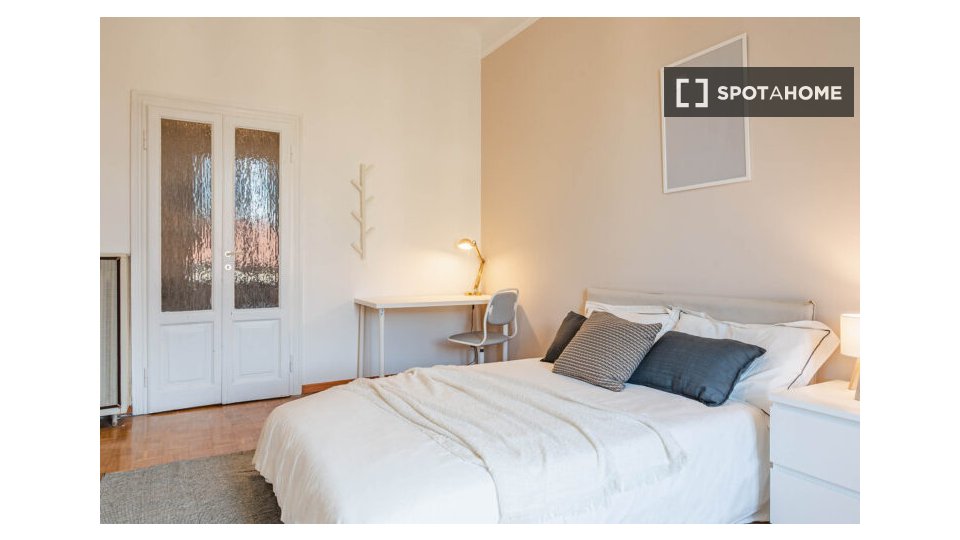 Double room Milan, 5 beds — photo 4