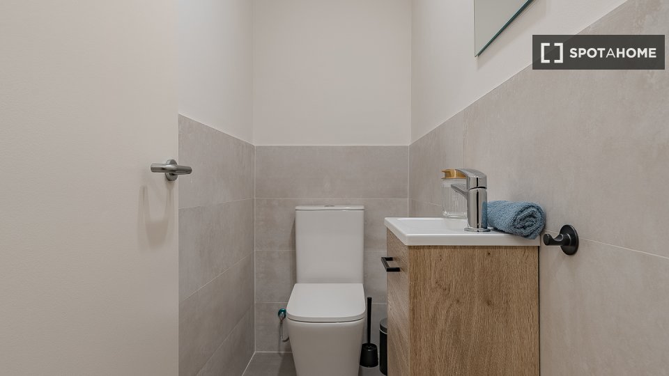 Double room Barcelona, 6 beds, 120m² — photo 76