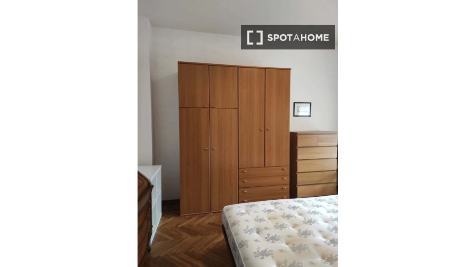 Double room Turin, 1 bed — photo 9