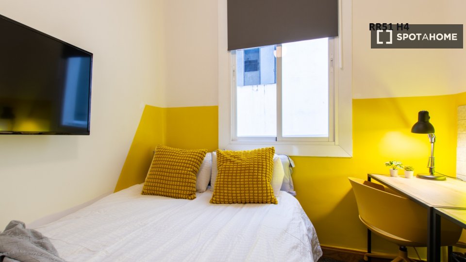 Double room Madrid, 5 beds — photo 5