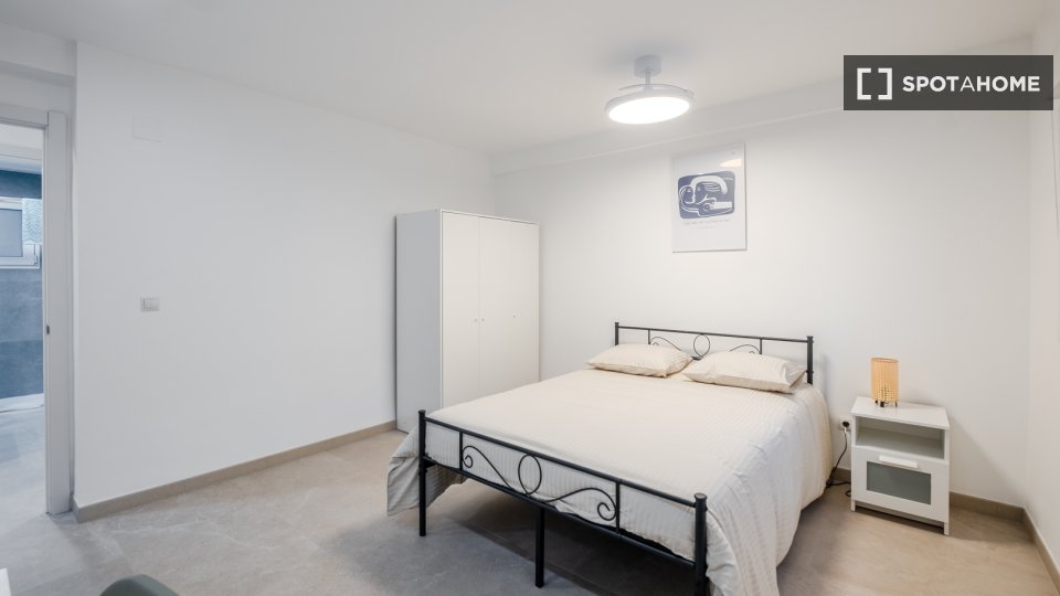Habitación doble Madrid, 3 habitaciones — foto 20
