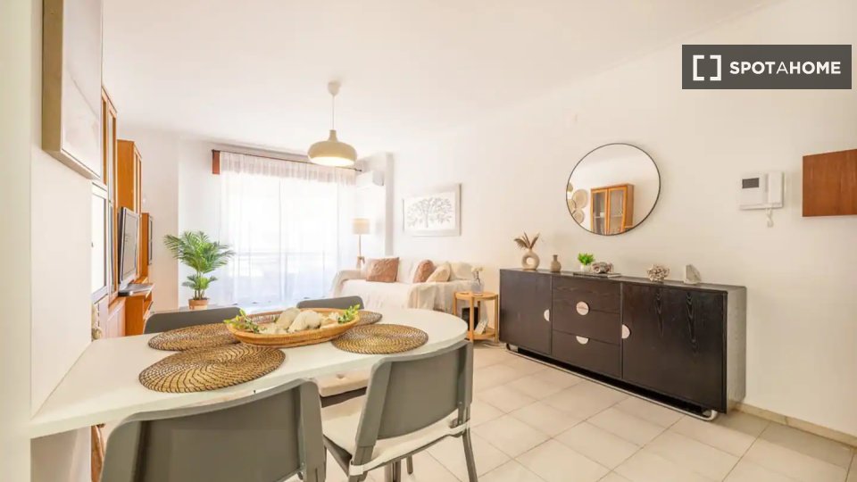 Apartment Lisbon, 1 bed — photo 19