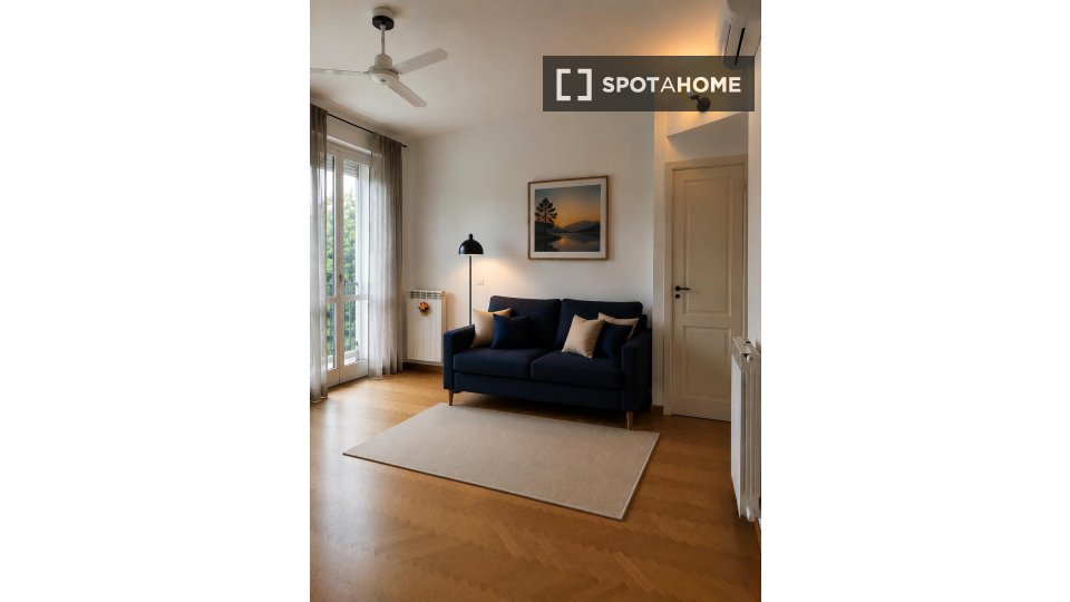 Double room Milan, 3 beds — photo 21