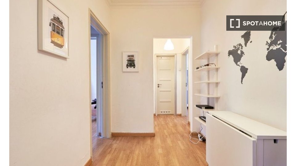 Double room Lisbon, 2 beds — photo 3