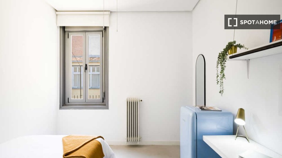 Double room Madrid, 67 beds — photo 71
