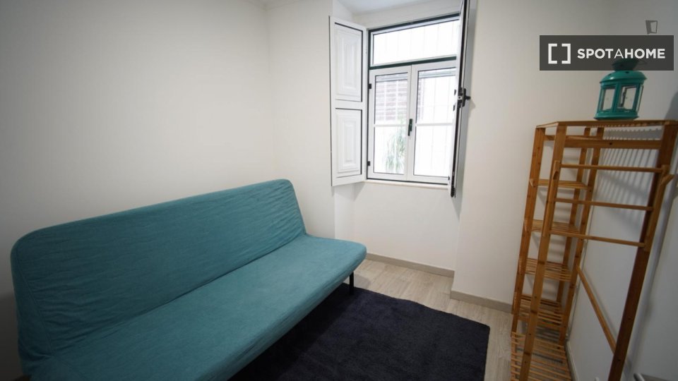 Apartment Lisbon, 2 beds — photo 9