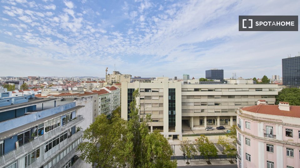 Double room Lisbon, 9 beds — photo 16