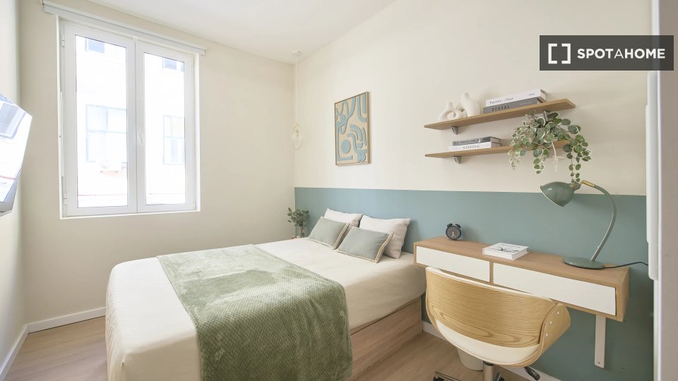 Double room Lisbon, 10 beds — photo 1
