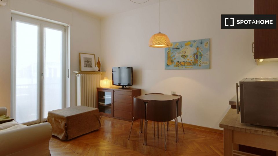 Apartment Milan, 1 bed — photo 1