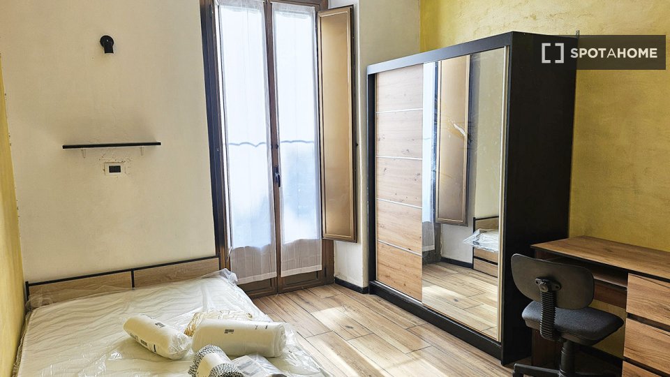Double room Turin, 3 beds, 75m² — photo 2