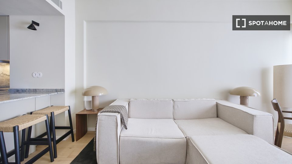 Apartment Lisbon, 1 bed — photo 16