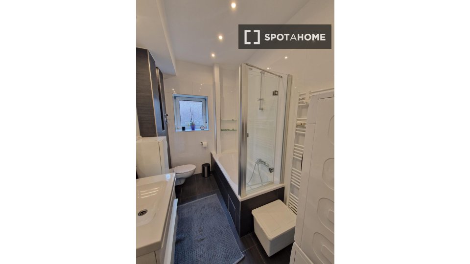 Apartment Berlin, 1 bed, 56m² — photo 11