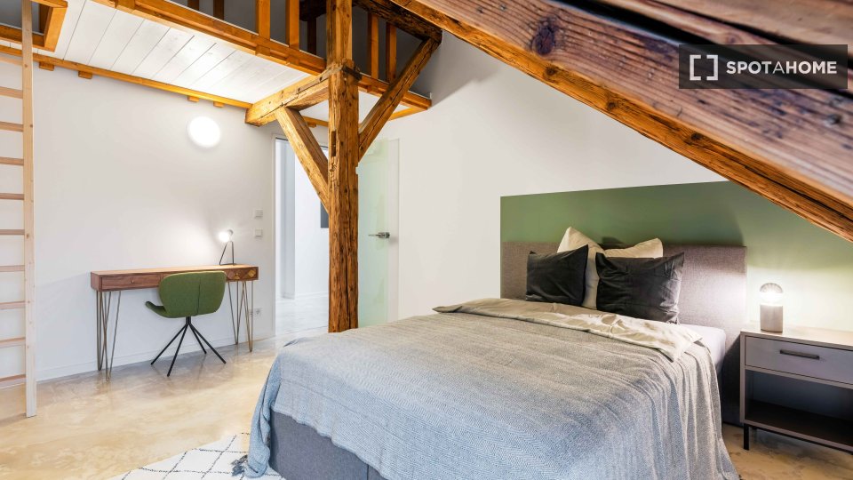 Double room Munich, 5 beds, 80m² — photo 3