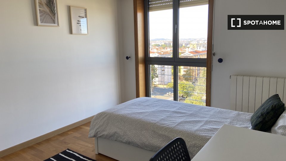 Double room Lisbon, 5 beds, 144m² — photo 3