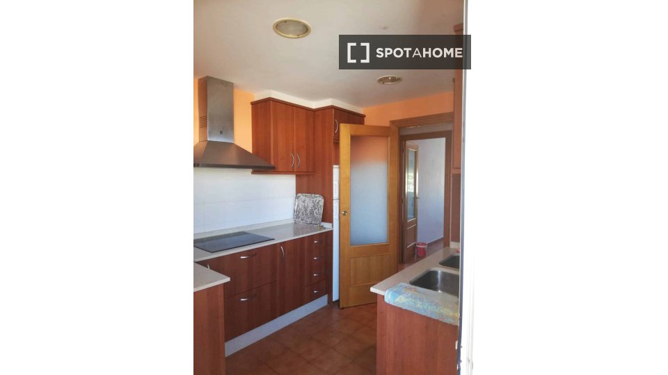 Double room Valencia, 3 beds — photo 9