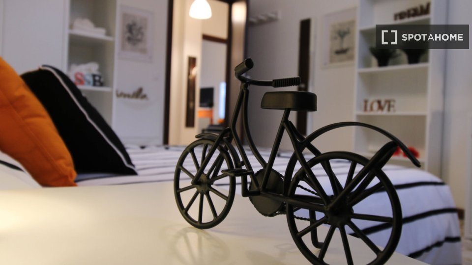 Double room Brescia, 3 beds — photo 11