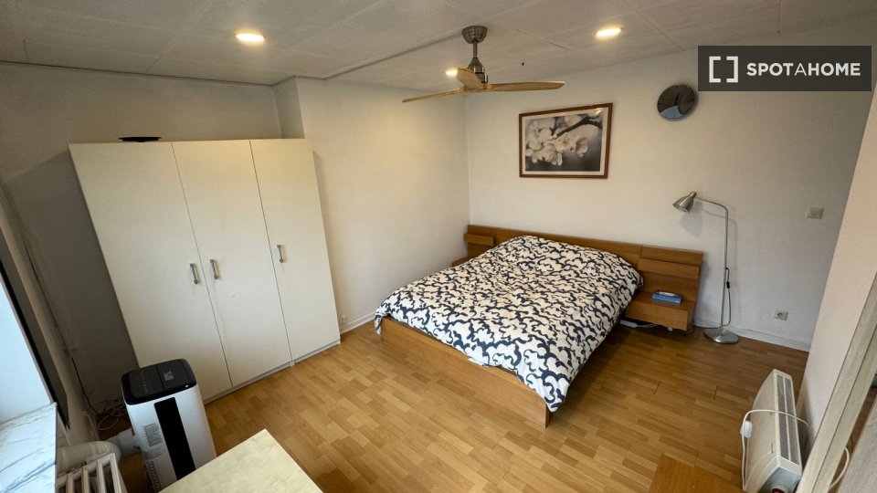 Apartment Brussels, 5 beds, 120m² — photo 4
