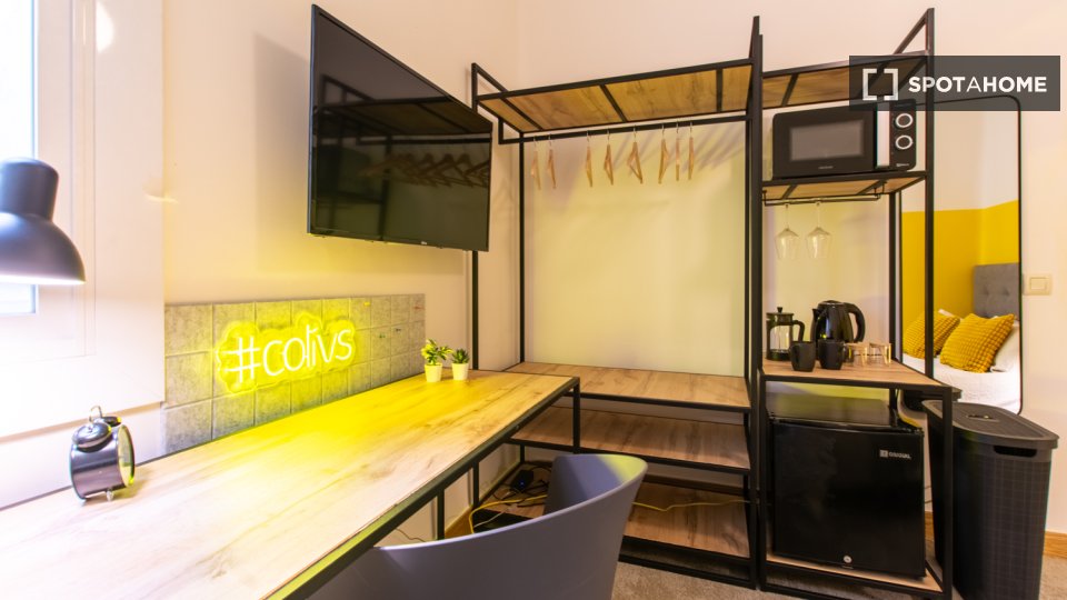Double room Madrid, 5 beds — photo 42