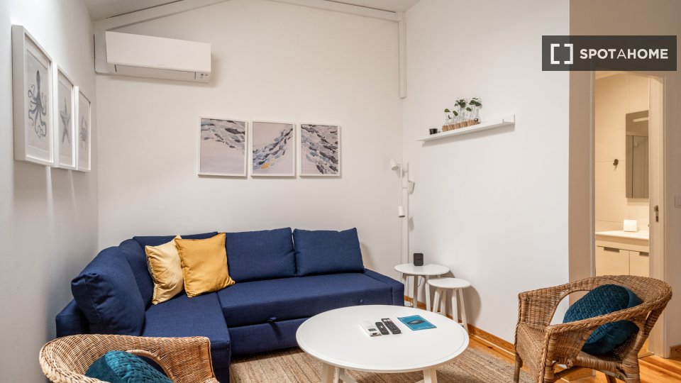 Apartment Lisbon, 3 beds — photo 17