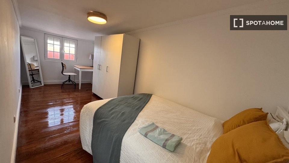 Apartment Lisbon, 2 beds — photo 10