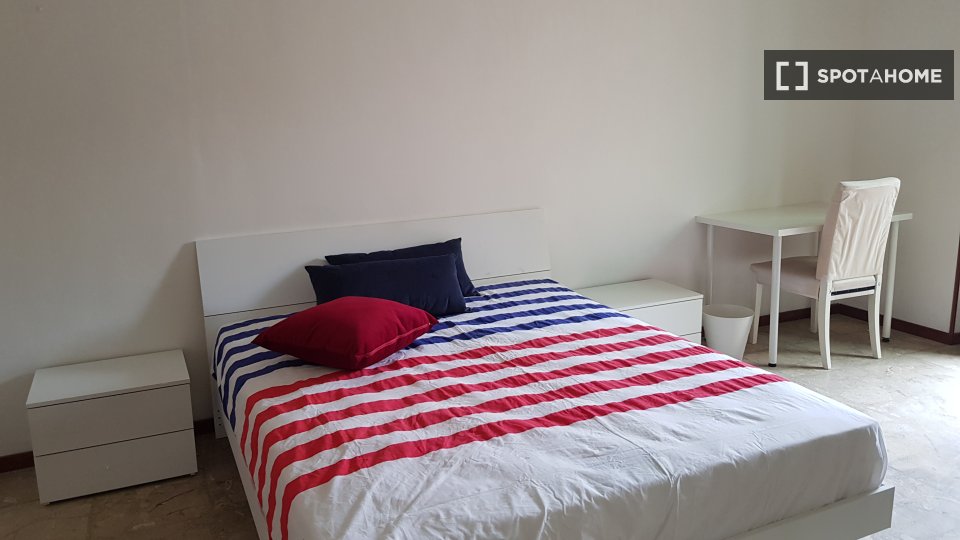 Chambre double Turin, 4 chambres, 120m² — photo 2