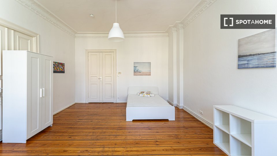 Double room Berlin, 3 beds — photo 47
