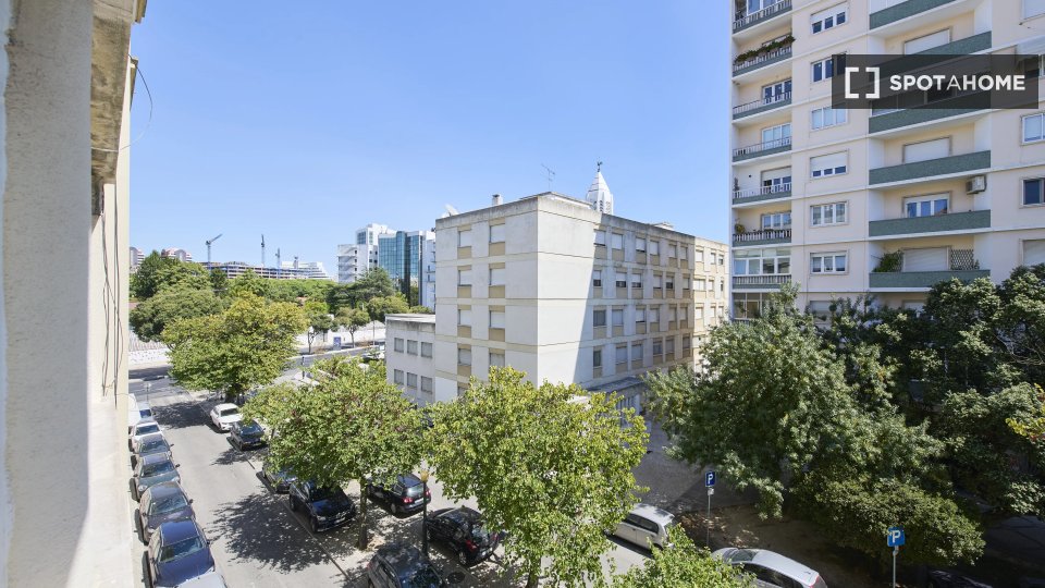 Double room Lisbon, 6 beds — photo 15