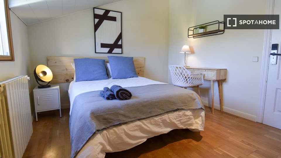 Double room Madrid, 11 beds, 503m² — photo 11