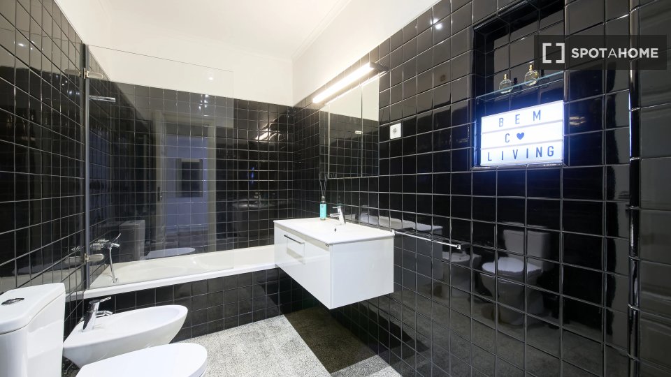 Double room Lisbon, 7 beds — photo 16