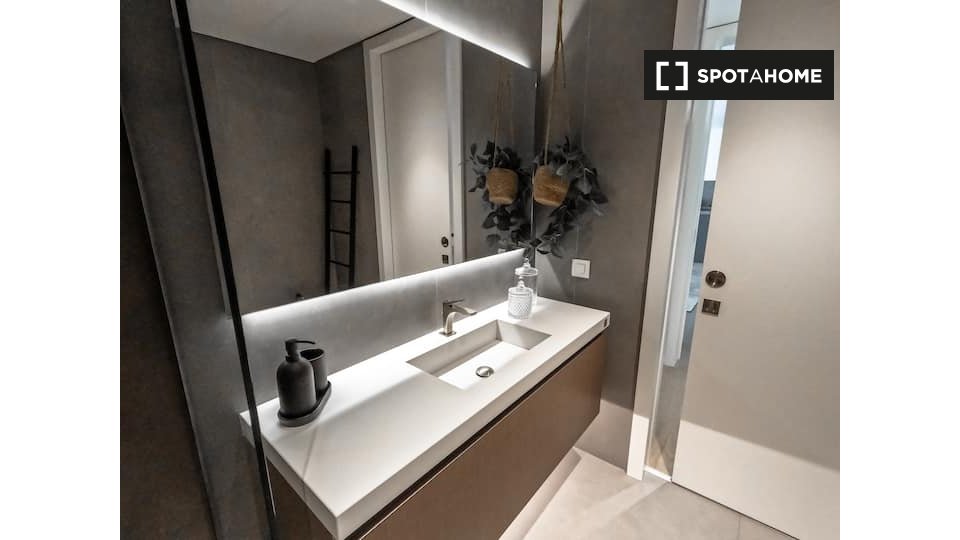 Apartment Lisbon, 1 bed — photo 10