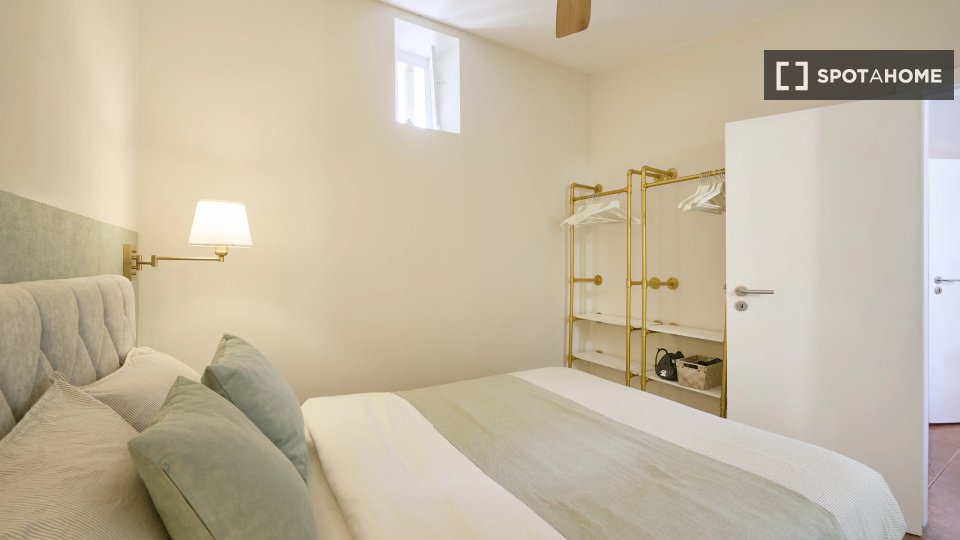 Apartment Lisbon, 1 bed — photo 18