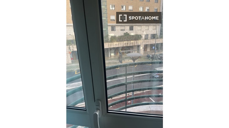 Double room Lisbon, 3 beds, 95m² — photo 11