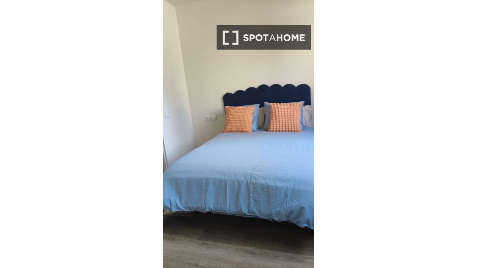 Double room Barcelona, 6 beds, 120m² — photo 34
