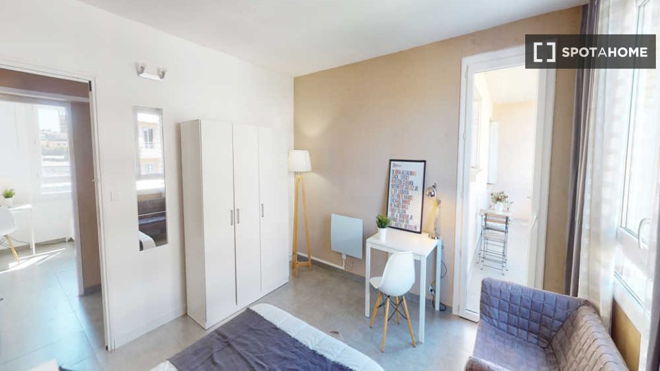 Double room Montpellier, 4 beds, 90m² — photo 17