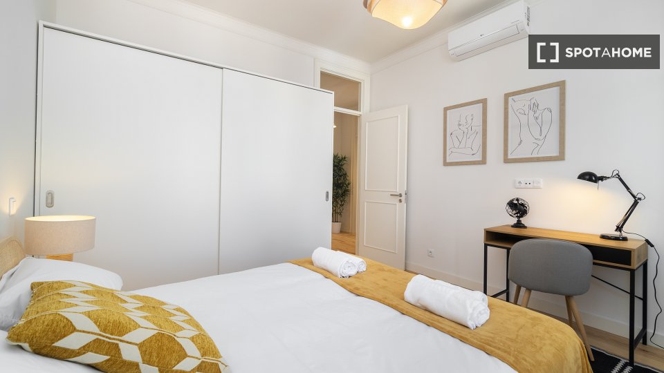 Apartment Lisbon, 3 beds — photo 16