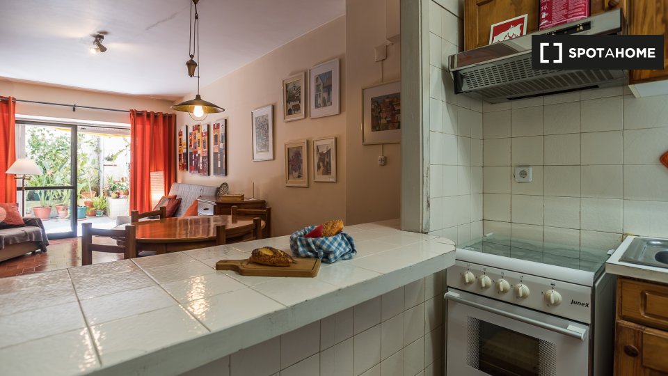 Apartment Lisbon, 1 bed, 70m² — photo 13