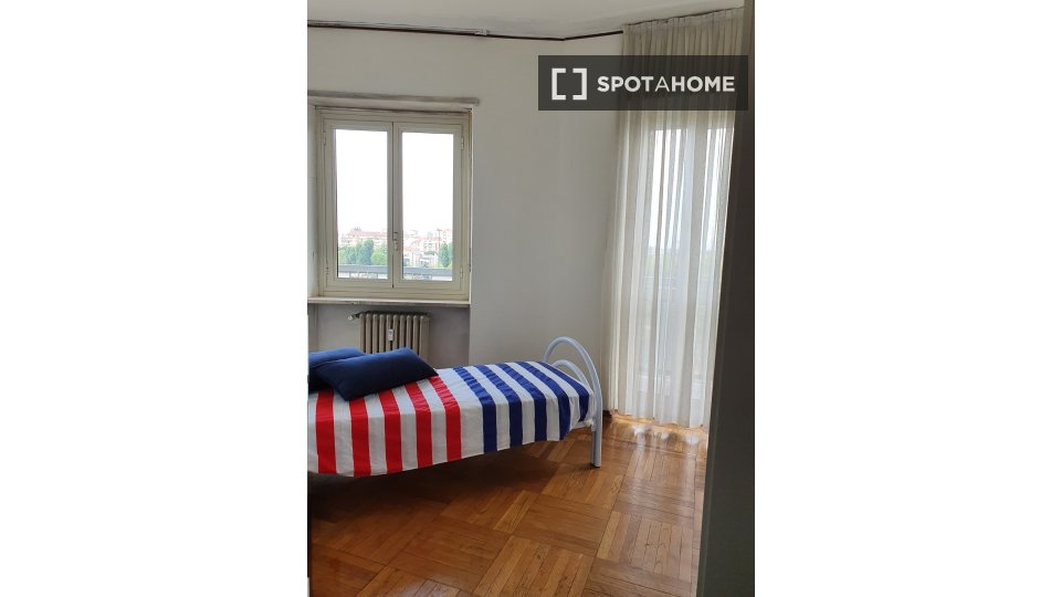 Double room Turin, 4 beds, 122m² — photo 12