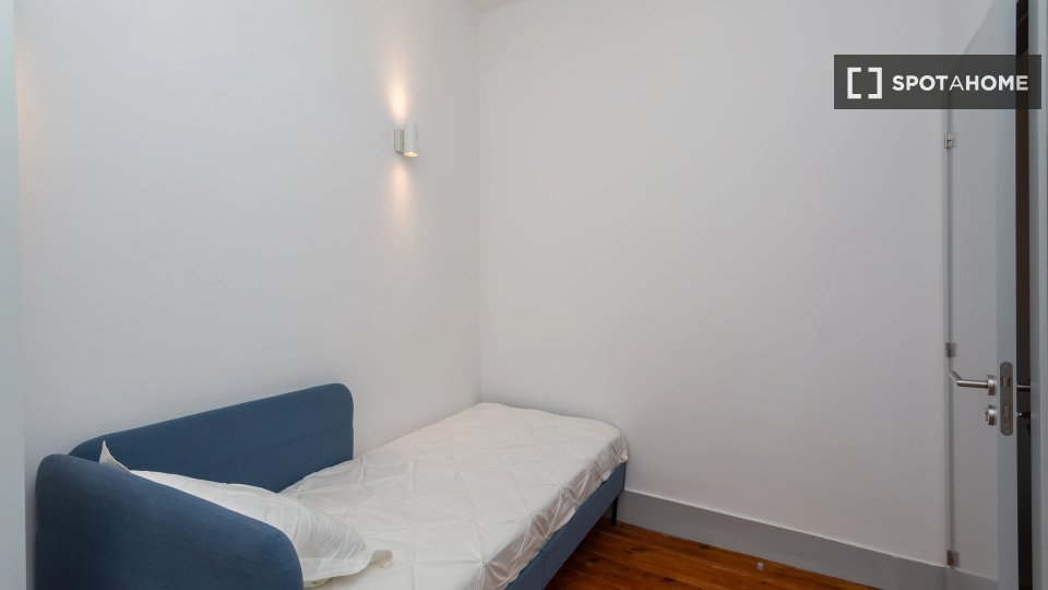 Double room Lisbon, 6 beds — photo 2