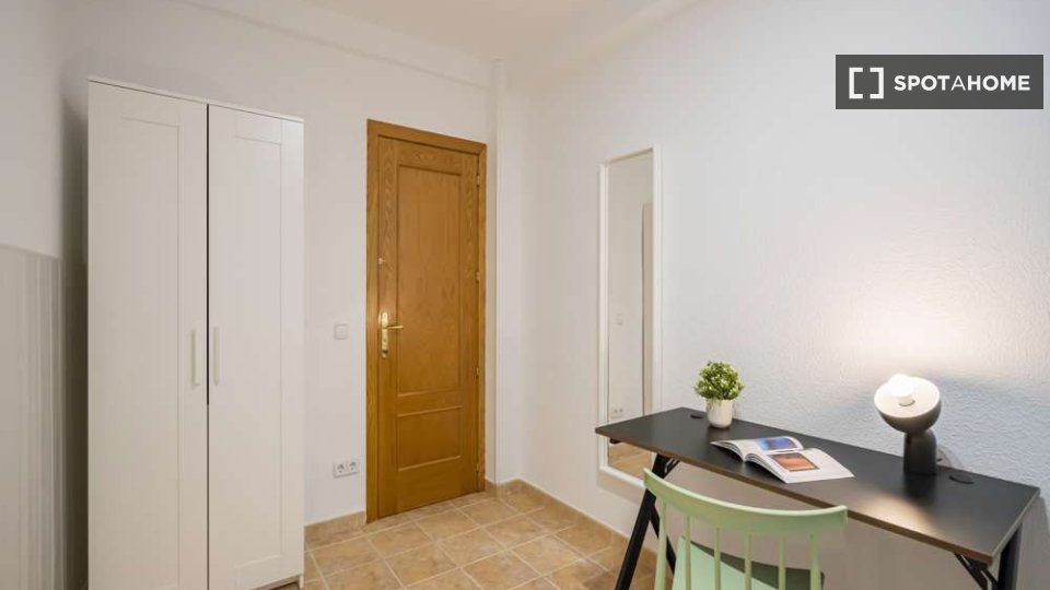 Double room Madrid, 25 beds — photo 4