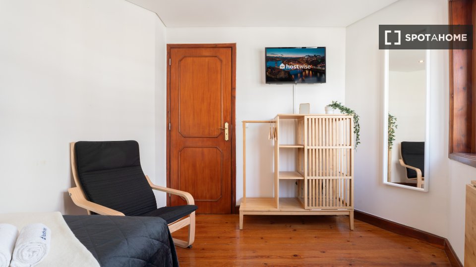 Double room Porto, 5 beds — photo 6