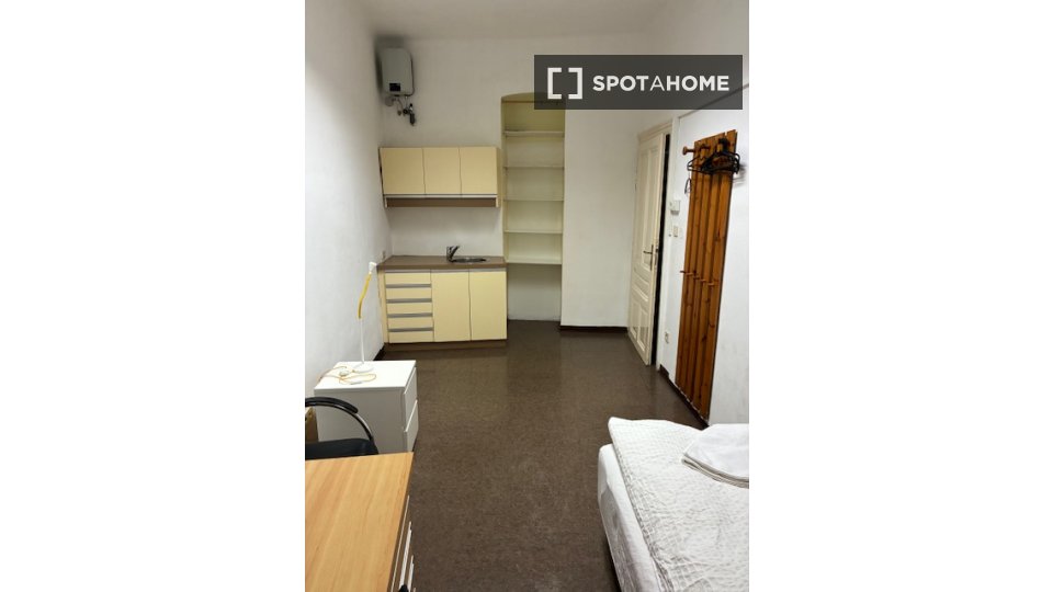 Double room Vienna, 3 beds, 88m² — photo 19
